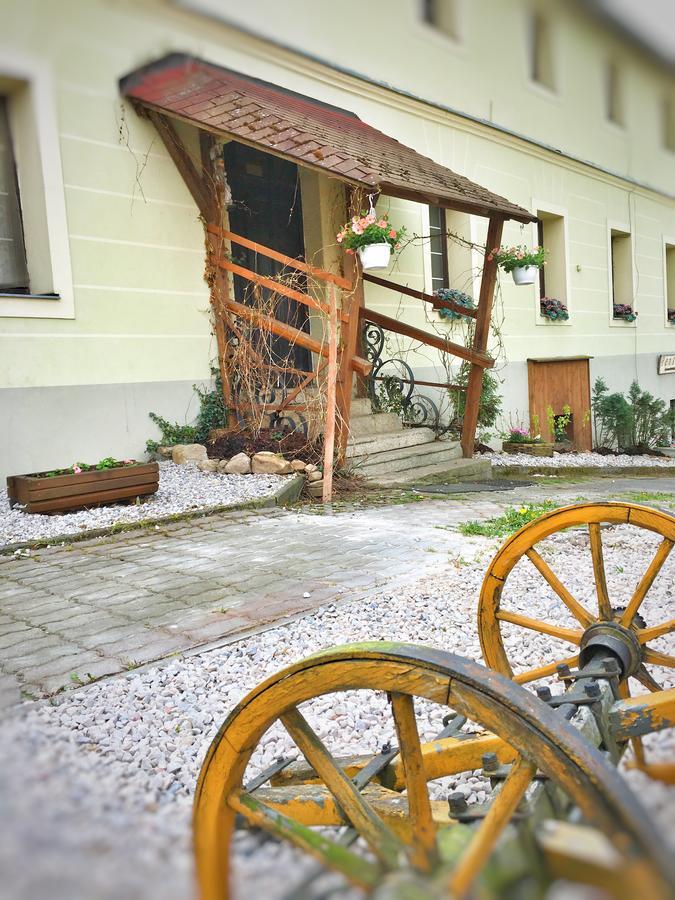 Penzion Pegas Depoltovice Nová Role Exterior foto